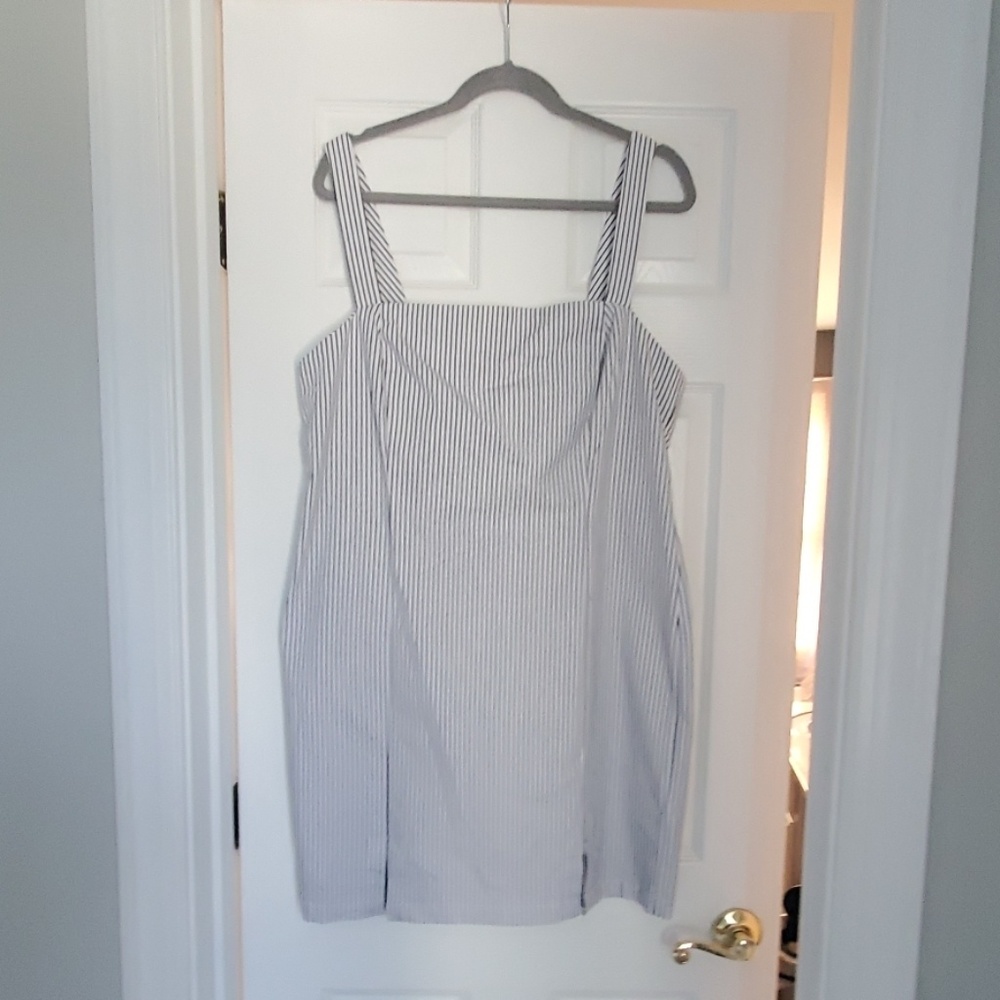 Forever 21 White and navy pinstripes dress.